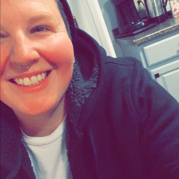 Meet your Posher, Kristina - Picture 1 of 1